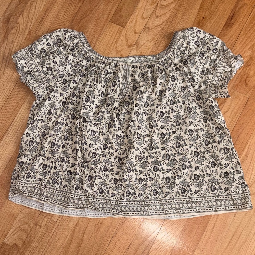 Max Studio Cream and Gray Floral Square-Neck Blouse
